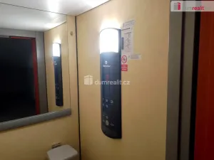 Pronájem bytu 1+kk, Karlovy Vary - Stará Role, Kryzánkova, 35 m2