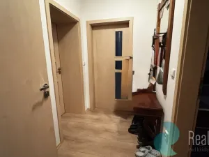 Pronájem bytu 2+1, Včelná, 79 m2