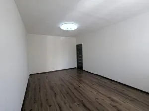 Pronájem bytu 2+1, Klášterec nad Ohří - Miřetice u Klášterce nad Ohří, Pionýrů, 60 m2