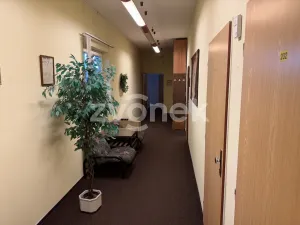 Pronájem kanceláře, Otrokovice, tř. Tomáše Bati, 18 m2