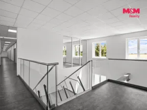 Pronájem kanceláře, Pletený Újezd, Družstevní, 451 m2
