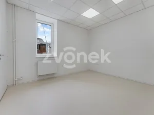 Pronájem obchodního prostoru, Zlín, Rašínova, 107 m2
