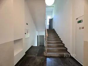 Pronájem bytu 1+kk, Praha - Libeň, V zahradách, 25 m2