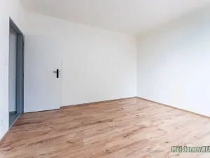 Pronájem bytu 1+kk, Praha - Břevnov, Na břevnovské pláni, 22 m2