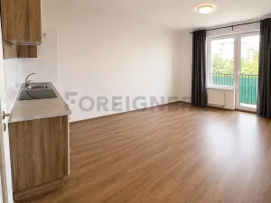 Prodej bytu 1+kk, Praha, Moravcových, 32 m2