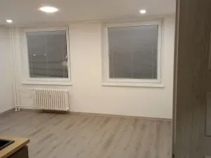 Prodej bytu 1+kk, Teplice - Trnovany, Seifertova, 31 m2