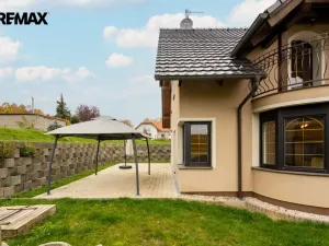 Prodej rodinného domu, Jenišov - Pod Rohem, K Rohu, 205 m2