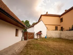 Prodej rodinného domu, Jinín, 250 m2