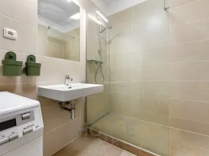 Prodej bytu 2+1, Praha - Ruzyně, Stočesova, 60 m2