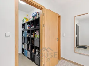 Prodej bytu 2+1, Praha - Ruzyně, Stočesova, 60 m2
