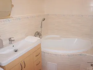 Pronájem bytu 1+kk, Olomouc, gen. Píky, 44 m2