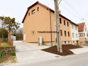 Pronájem bytu 1+1, Újezd, 30 m2