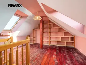 Prodej atypického bytu, Plzeň, Ořechová, 70 m2