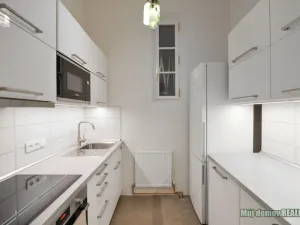 Pronájem bytu 1+1, Praha - Nové Město, Hálkova, 33 m2