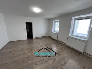 Pronájem bytu 1+kk, Kroměříž, Husovo náměstí, 40 m2