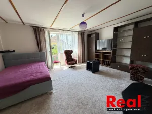 Pronájem bytu 2+1, Blansko, Sadová, 55 m2
