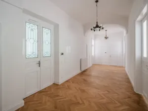 Pronájem kanceláře, Praha - Vinohrady, Italská, 250 m2
