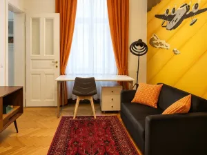 Pronájem bytu 1+1, Praha - Nové Město, Hálkova, 32 m2