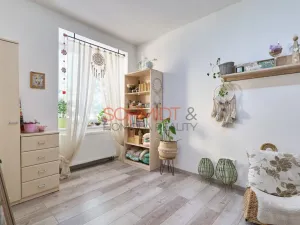 Prodej bytu 4+1, Hustopeče, Kosmákova, 75 m2