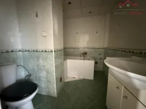 Pronájem bytu 2+1, Chomutov, Kamenná, 62 m2