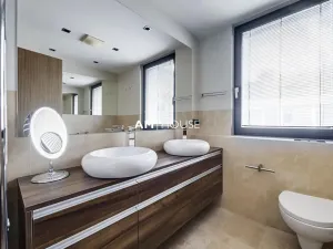 Pronájem bytu 4+kk, Praha - Libeň, Voctářova, 98 m2