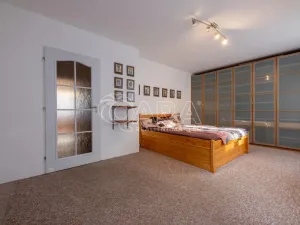 Pronájem bytu 2+kk, Praha - Lhotka, Jílovská, 61 m2