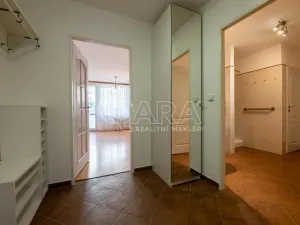 Pronájem bytu 2+kk, Praha - Lhotka, Jílovská, 61 m2