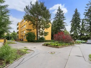 Prodej bytu 3+1, Praha - Prosek, Novoborská, 55 m2