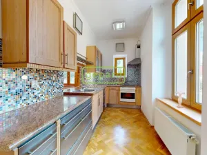Prodej bytu 3+1, Teplice, Čelakovského, 93 m2
