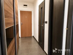 Pronájem bytu 2+kk, Praha - Hloubětín, Slévačská, 54 m2