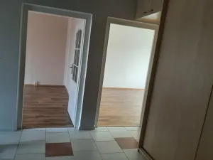 Pronájem bytu 2+1, Louny, nám. Petra Obrovce, 68 m2