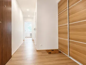 Pronájem bytu 3+kk, Praha - Bohnice, Toruňská, 71 m2