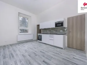 Pronájem bytu 2+kk, Pardubice, Nerudova, 30 m2