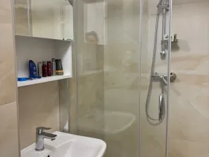 Pronájem bytu 1+kk, Hradec Králové, Severní, 27 m2