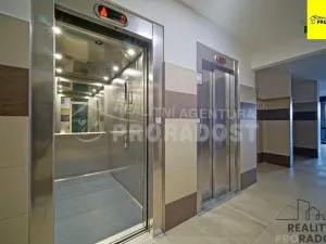Prodej bytu 2+kk, Pardubice, Arnošta z Pardubic, 42 m2
