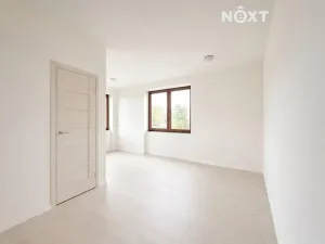 Prodej bytu 2+1, Praha - Písnice, Libušská, 42 m2