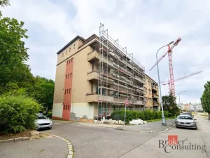Pronájem bytu 1+kk, Praha - Střešovice, Na Petynce, 38 m2