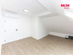 Pronájem bytu 3+kk, Hostovlice, 75 m2