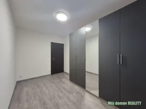 Pronájem bytu 4+kk, Praha - Prosek, Čakovická, 83 m2