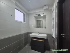 Pronájem bytu 4+kk, Praha - Prosek, Čakovická, 83 m2