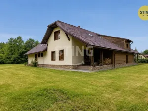 Prodej vícegeneračního domu, Morávka, 708 m2