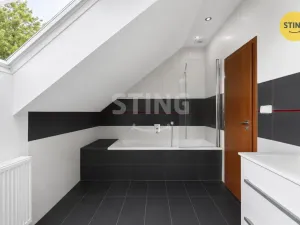 Prodej vícegeneračního domu, Morávka, 708 m2
