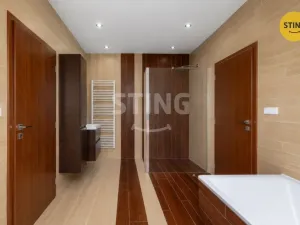 Prodej vícegeneračního domu, Morávka, 708 m2