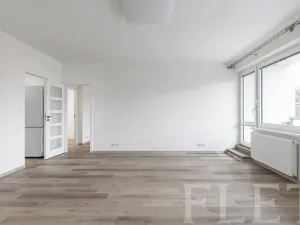 Pronájem bytu 2+1, Praha - Troja, Trojská, 74 m2