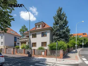 Prodej vily, Praha - Dejvice, U dejvického rybníčku, 400 m2