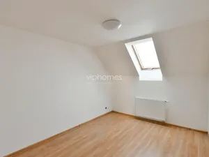 Pronájem vily, Praha - Modřany, Malá lada, 170 m2