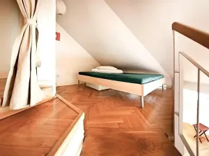 Pronájem bytu 1+kk, Praha - Vinohrady, Varšavská, 46 m2