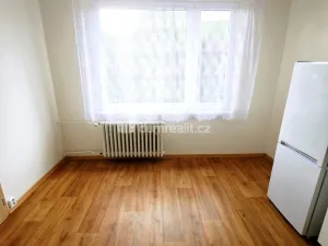 Pronájem bytu 1+1, Děčín - Děčín IX-Bynov, Na Pěšině, 35 m2