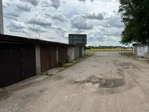 Pronájem garáže, Hradec Králové, 18 m2