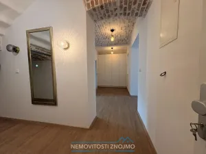Pronájem bytu 2+kk, Znojmo, Palackého, 55 m2
